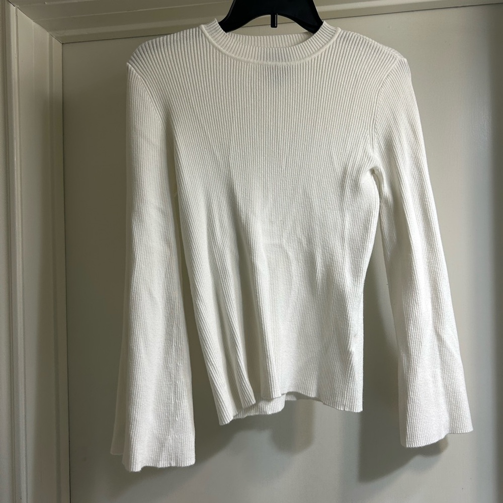 Elegant White Ribbed Women's Top